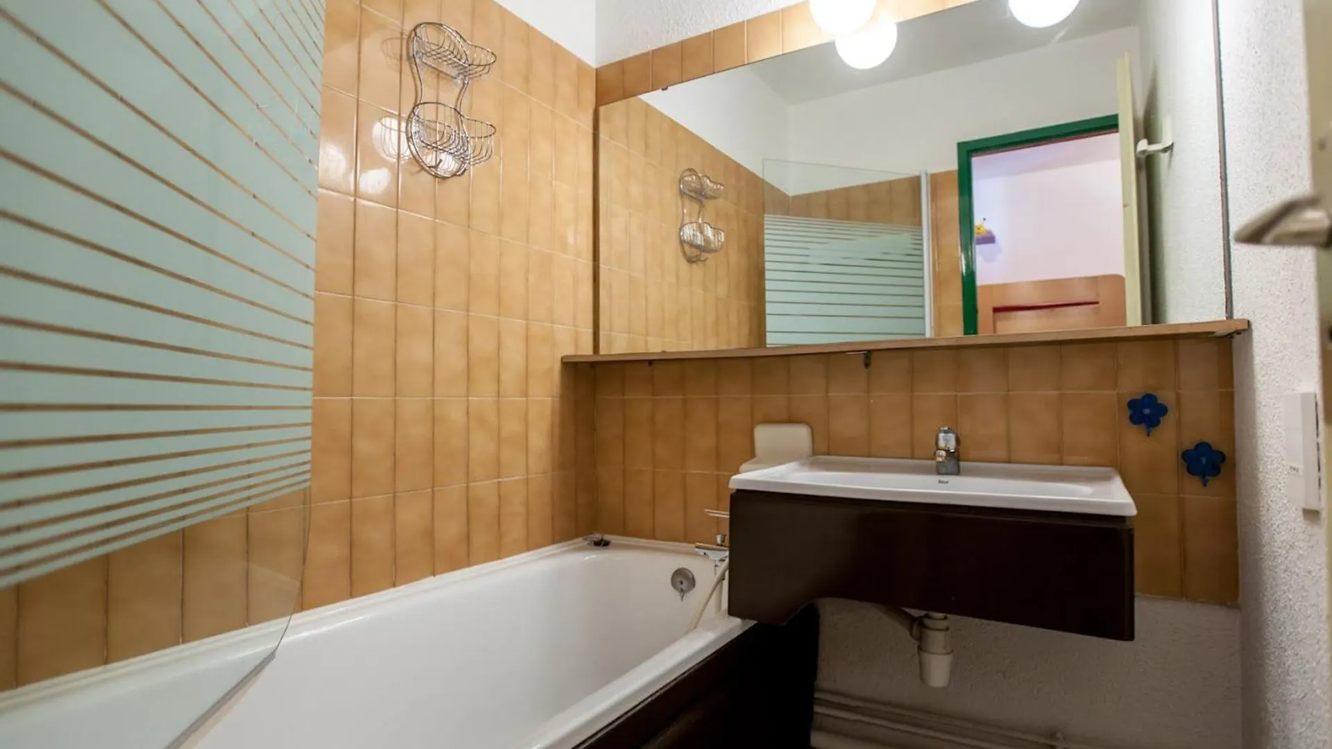 Studio Confortable Avec Parking A Chamonix - Fr-1-517-40