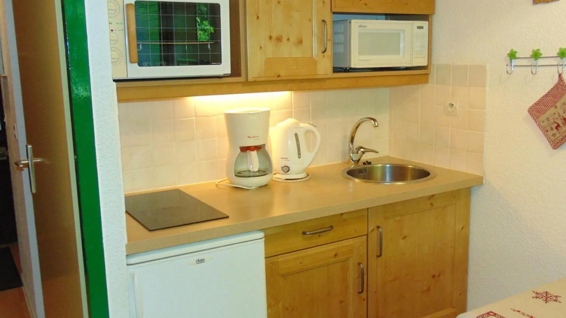 Studio Confortable Avec Parking A Chamonix - Fr-1-517-40 Apartment